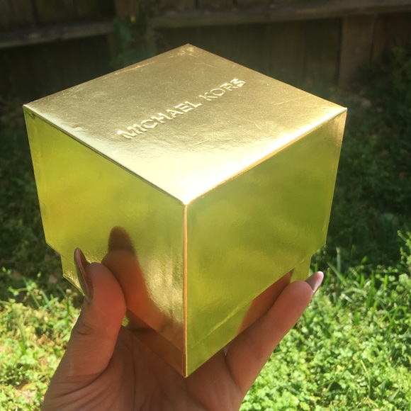 Michael Kors gift set watch and bangle - Picture 5 of 6